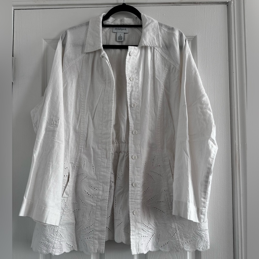 Peck & Peck Linen Blend Button Front Top Crochet Details